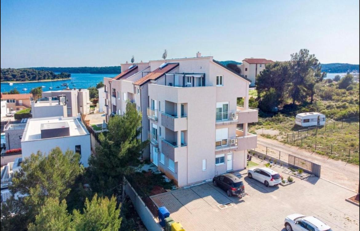 Apartman Yacht Medulin Kültér fotó